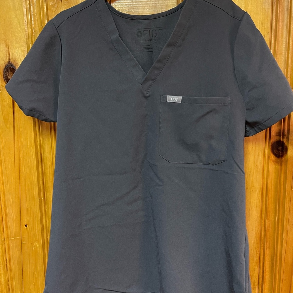 FIGS - CHARCOAL GRAY COLOR - Womens one pocket scrub top
